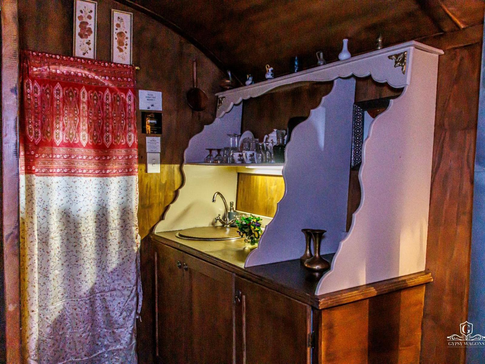 Gypsy Wagons And Vans, Кларенс Стая снимка